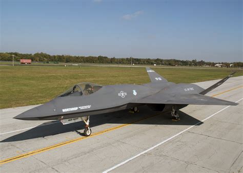 YF-23 Black Widow taxiing